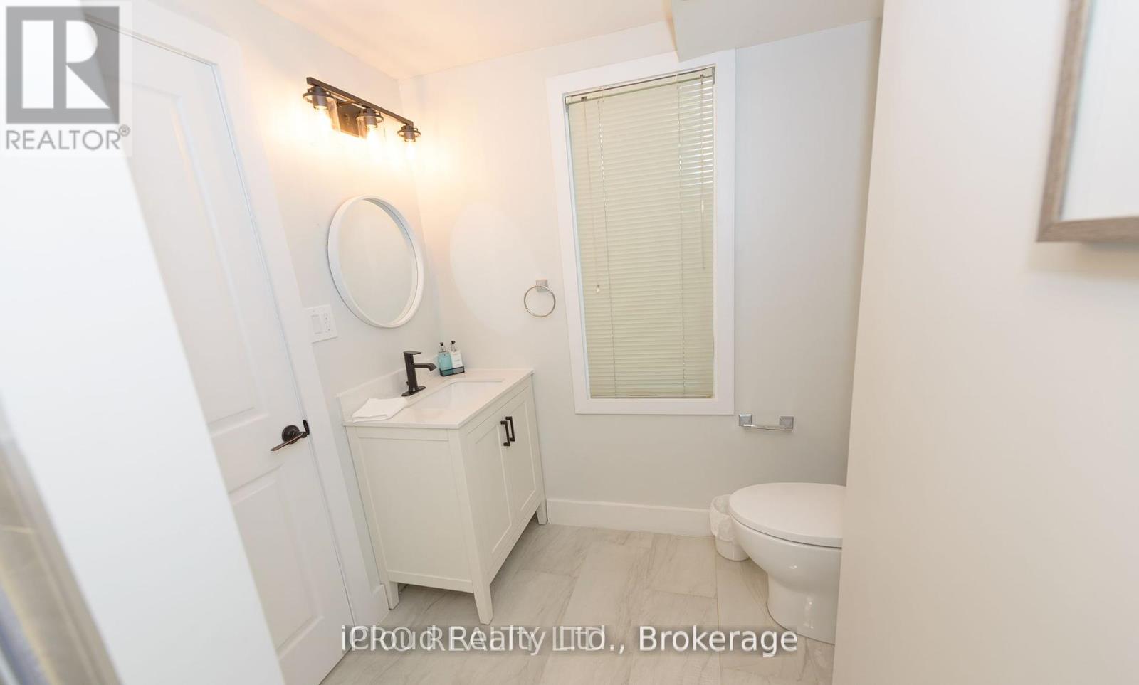 245 2nd Avenue E, Owen Sound, Ontario  N4K 2E8 - Photo 12 - X12459497