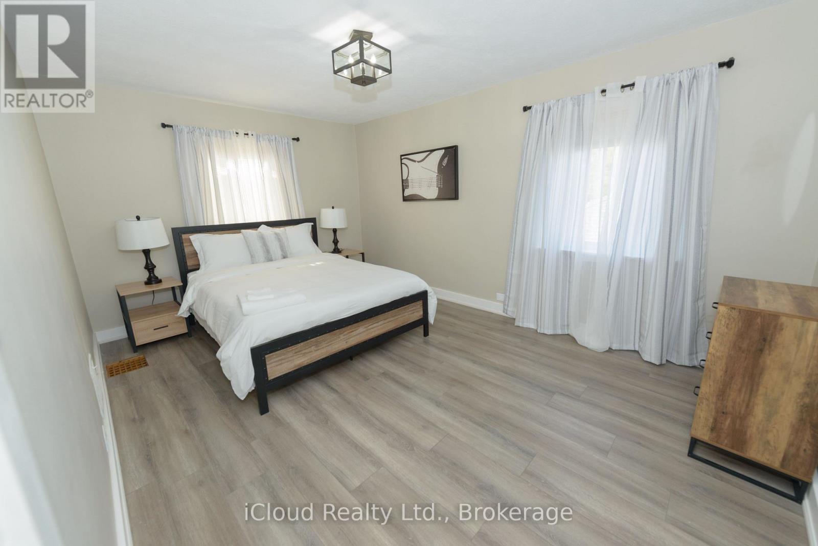 245 2nd Avenue E, Owen Sound, Ontario  N4K 2E8 - Photo 16 - X12459497