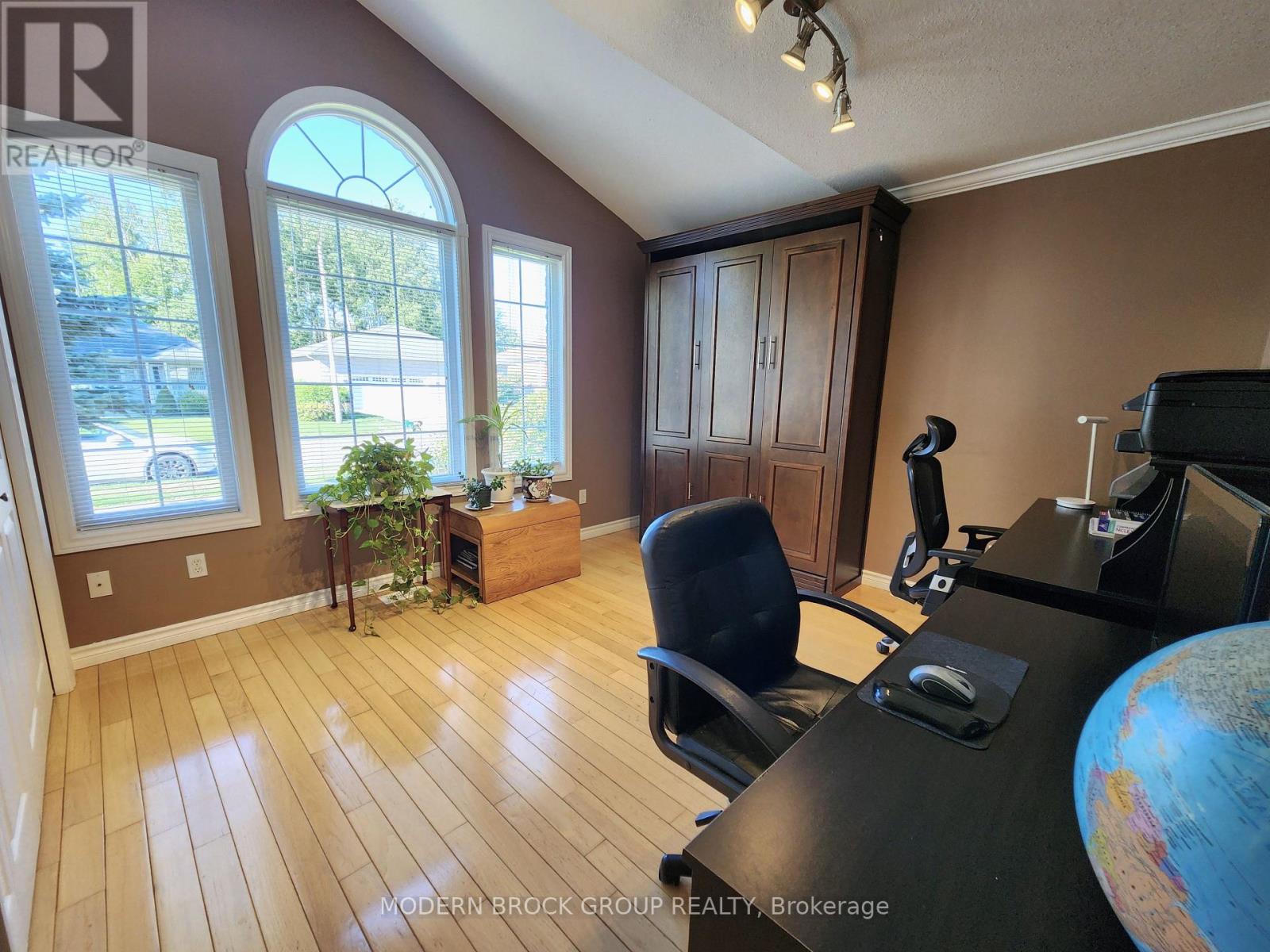 1295 Cuthbertson Avenue, Brockville, Ontario  K6V 6Y2 - Photo 19 - X12459405