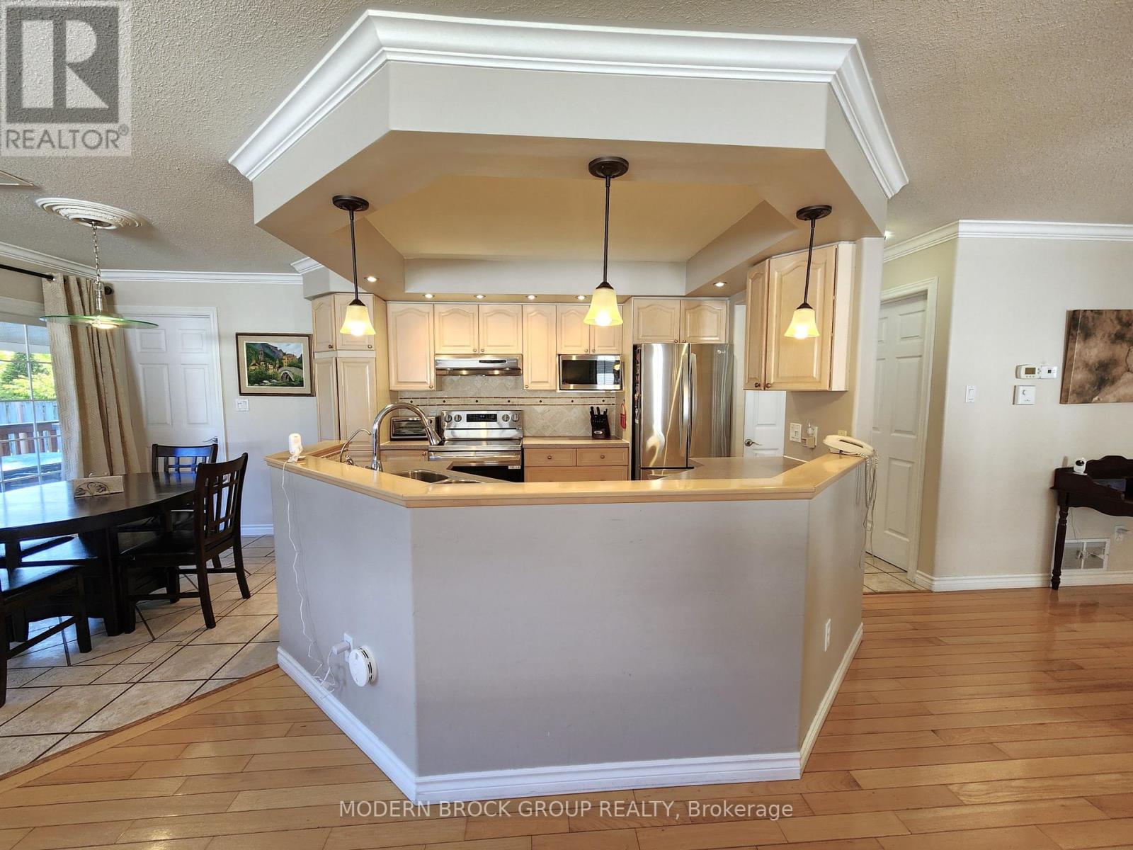 1295 Cuthbertson Avenue, Brockville, Ontario  K6V 6Y2 - Photo 13 - X12459405