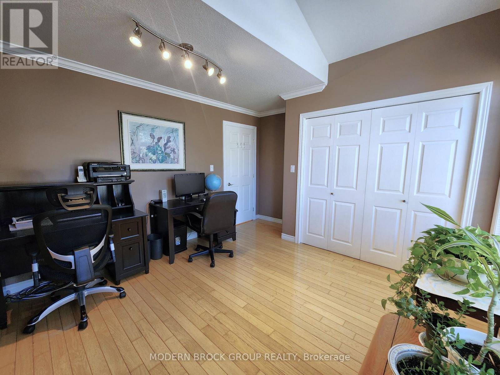1295 Cuthbertson Avenue, Brockville, Ontario  K6V 6Y2 - Photo 20 - X12459405