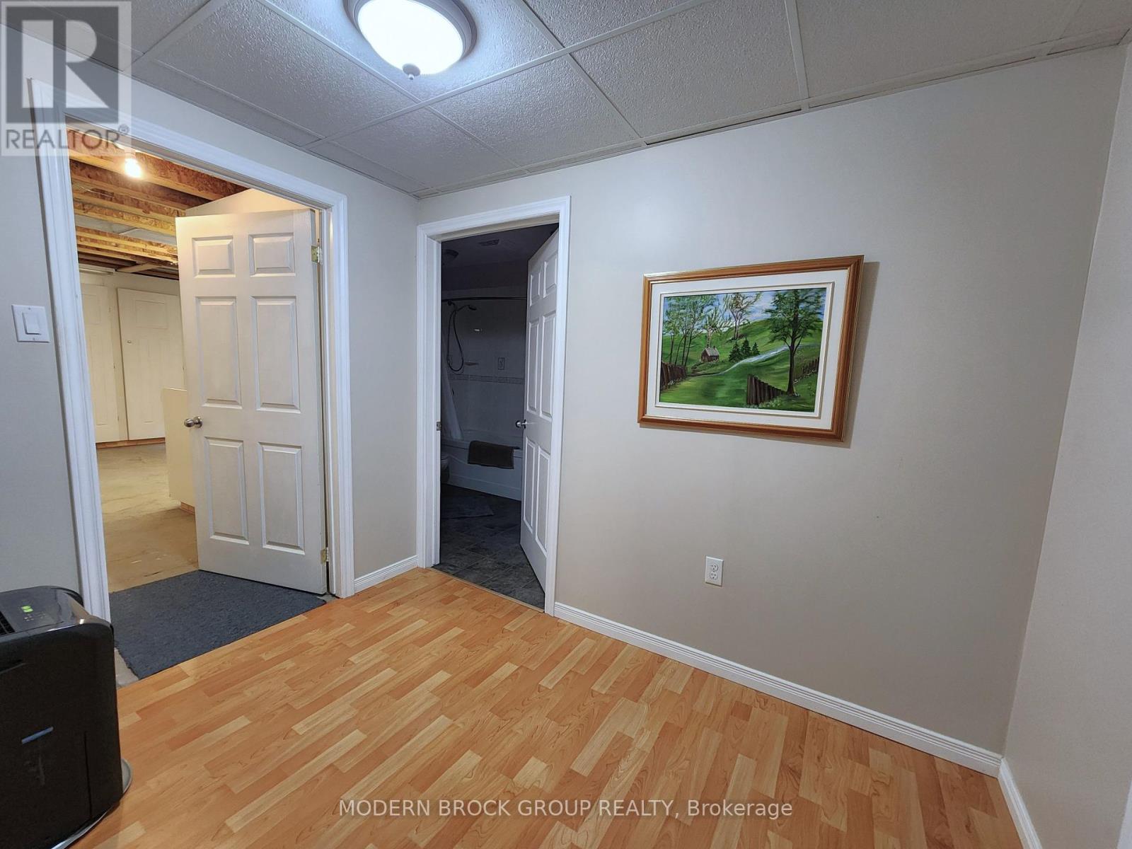 1295 Cuthbertson Avenue, Brockville, Ontario  K6V 6Y2 - Photo 34 - X12459405