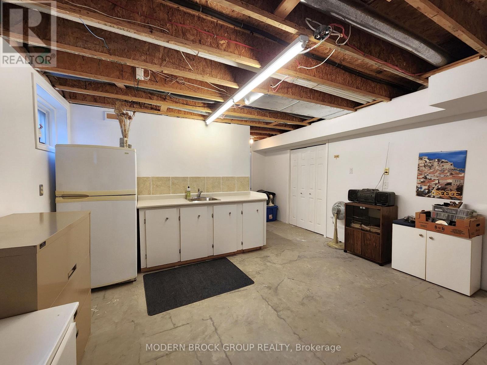 1295 Cuthbertson Avenue, Brockville, Ontario  K6V 6Y2 - Photo 36 - X12459405