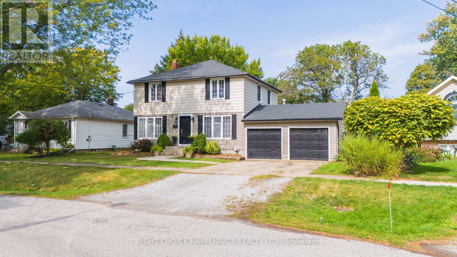 23 Heywood Avenue, St. Catharines, Ontario  L2M 2M7 - Photo 1 - X12459556