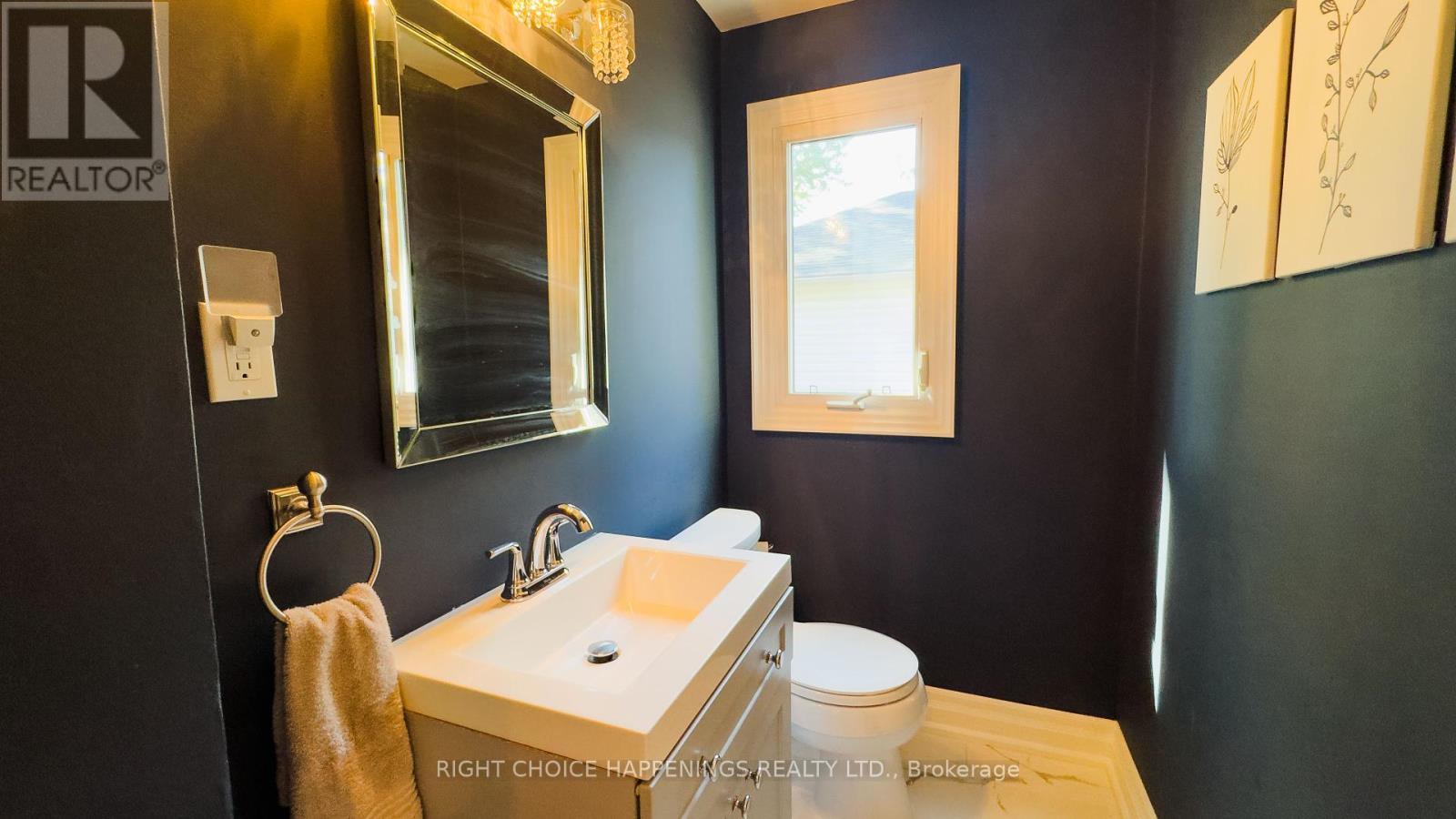 23 Heywood Avenue, St. Catharines, Ontario  L2M 2M7 - Photo 9 - X12459556