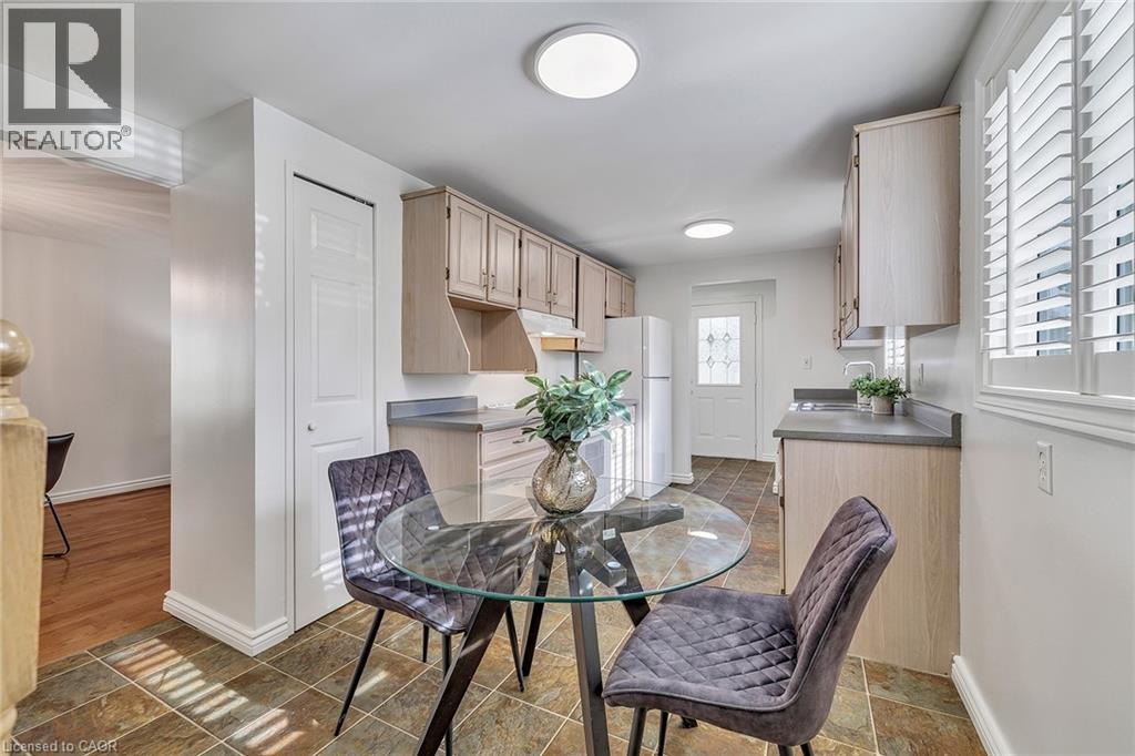 340 Driftwood Drive, Kitchener, Ontario  N2N 1Y7 - Photo 6 - 40778393