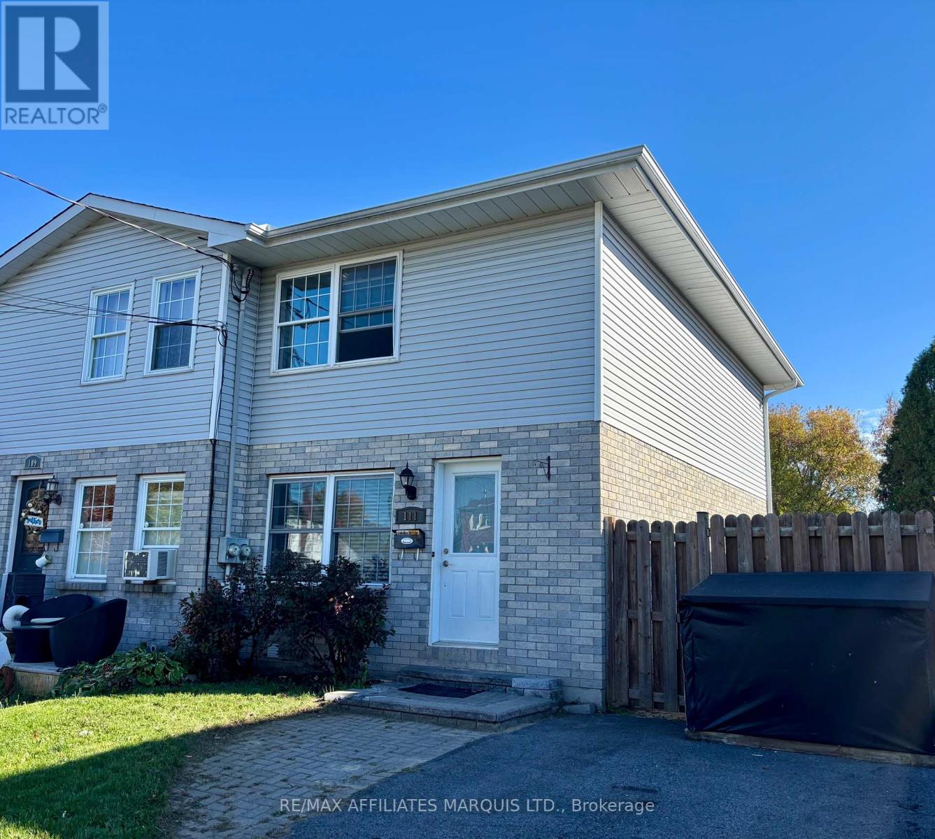 111 Jobin Avenue, Cornwall, Ontario  K6J 3K9 - Photo 2 - X12459565