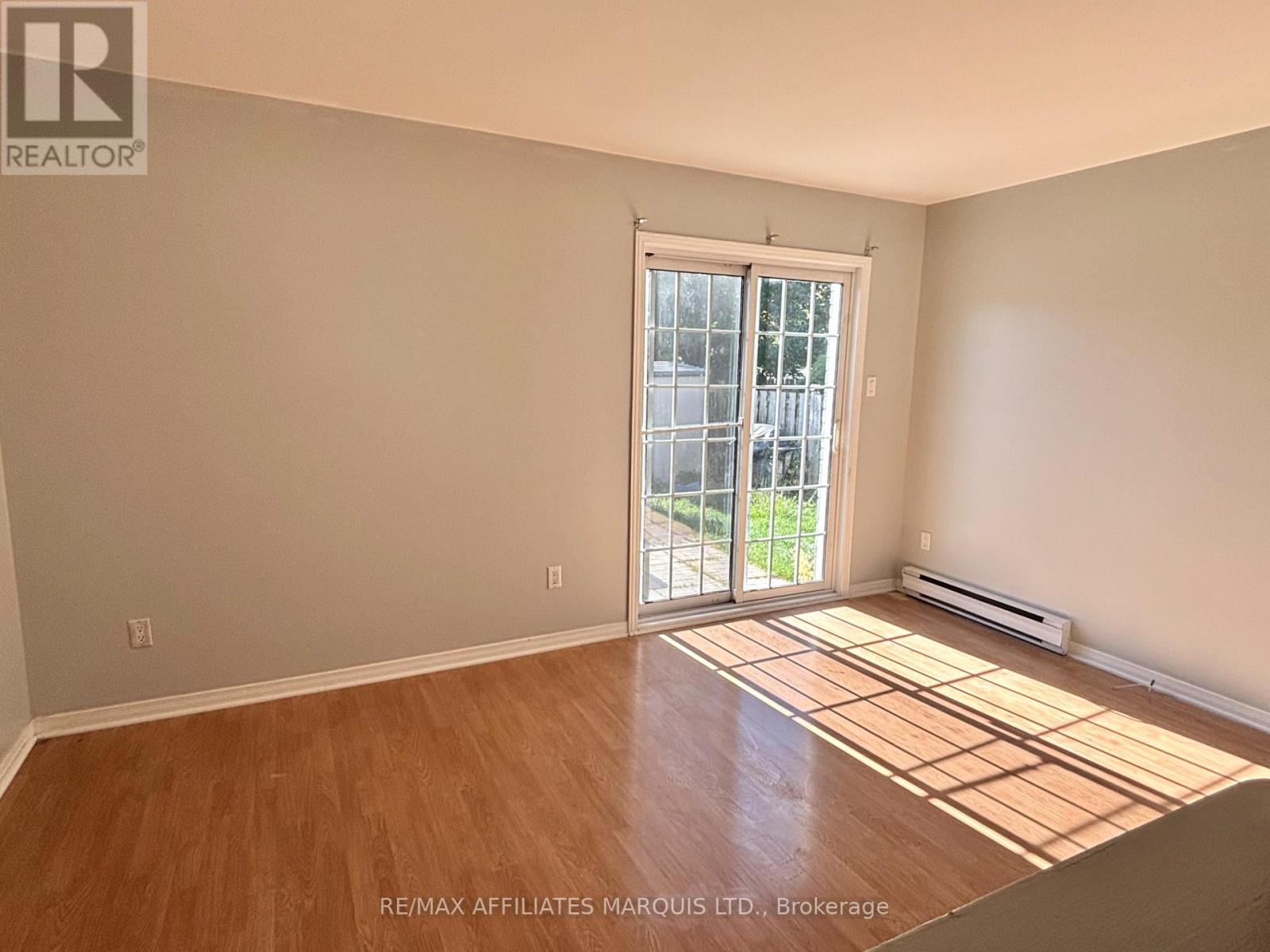 111 Jobin Avenue, Cornwall, Ontario  K6J 3K9 - Photo 9 - X12459565