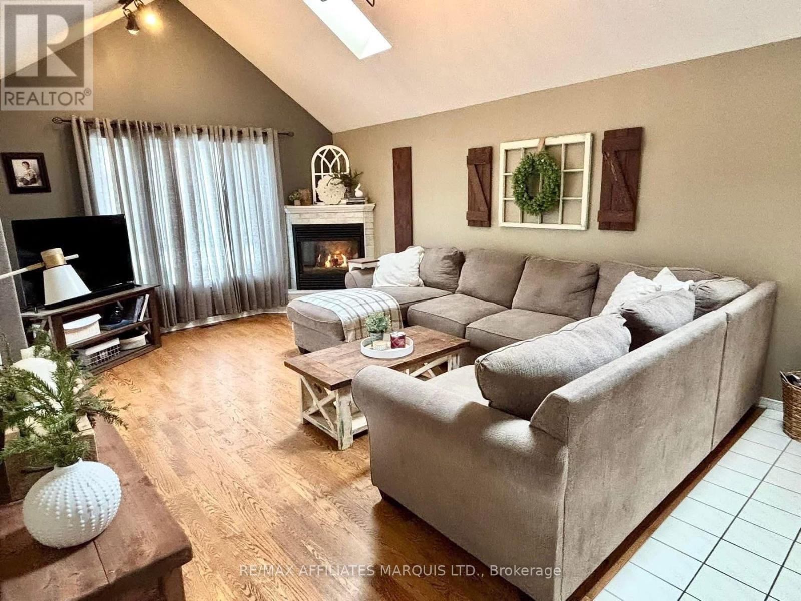 20 Forestdale Crescent, Cornwall, Ontario  K6K 1V7 - Photo 8 - X12459566