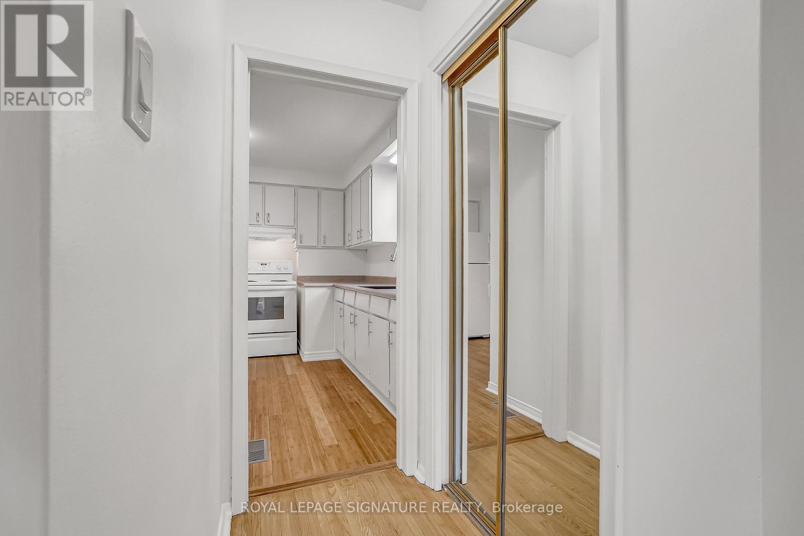 15 Tulane Crescent, Toronto, Ontario  M3A 2B9 - Photo 11 - C12459548