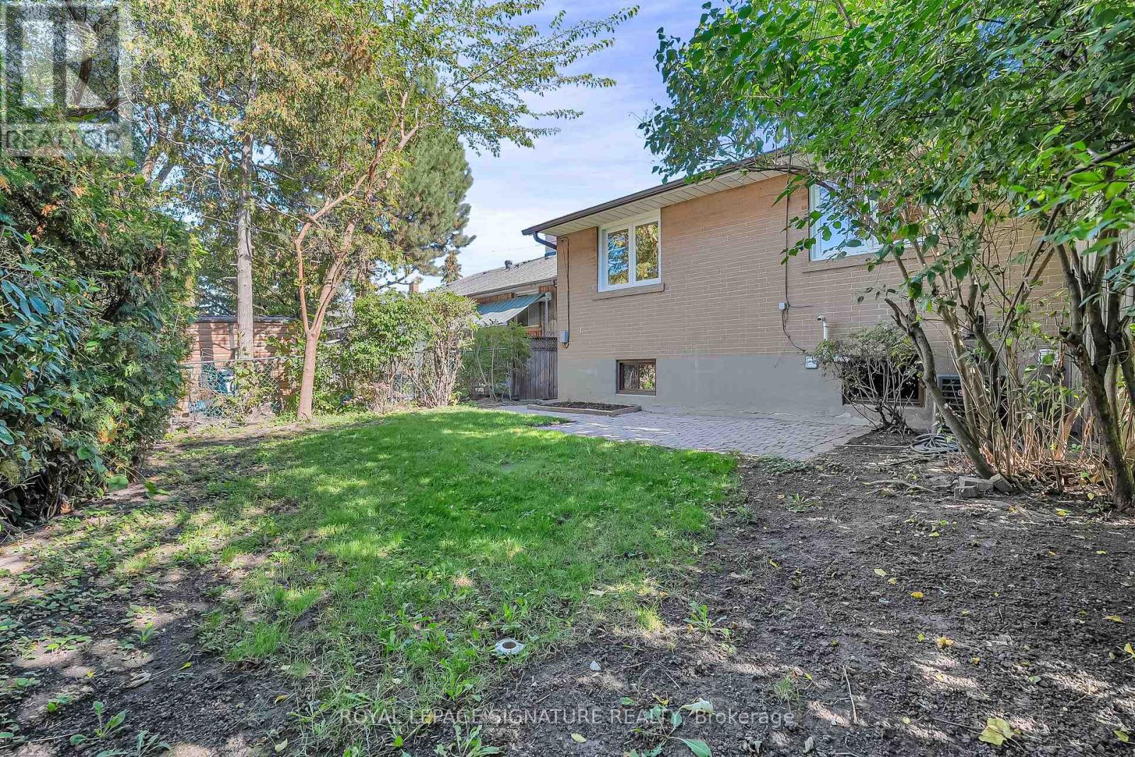 15 Tulane Crescent, Toronto, Ontario  M3A 2B9 - Photo 37 - C12459548