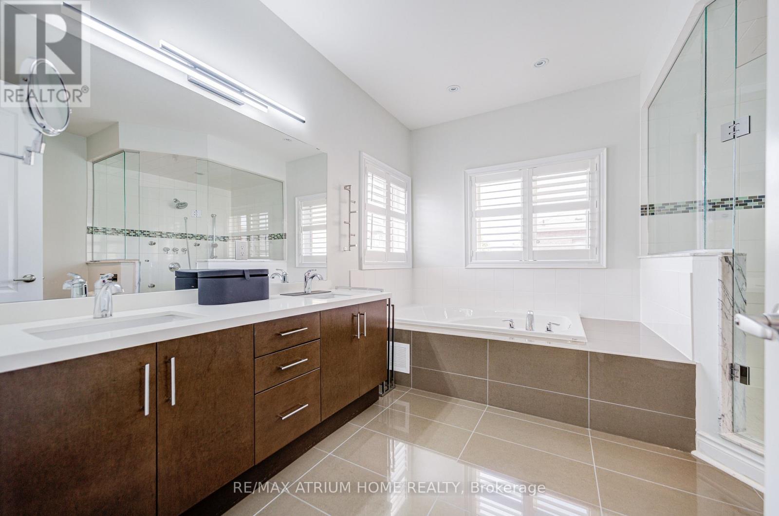 59 Gorman Avenue, Vaughan, Ontario  L4H 0Z6 - Photo 34 - N12459559