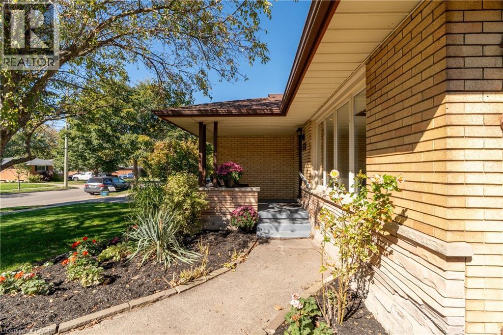 352 Vanier Drive, Kitchener, Ontario  N2C 1J9 - Photo 7 - 40778615