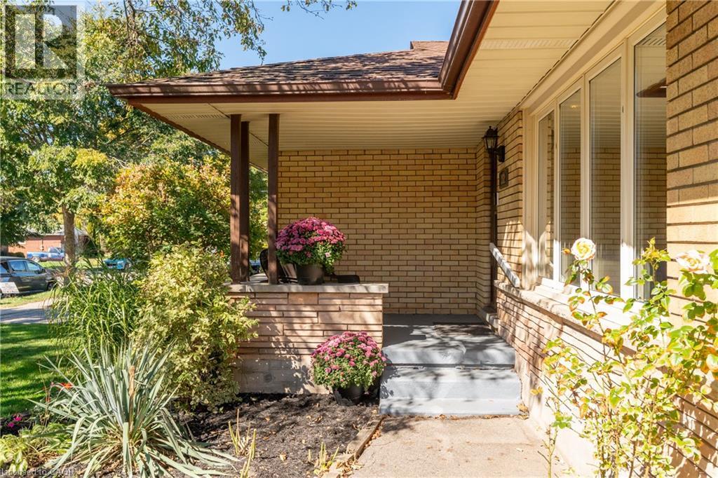 352 Vanier Drive, Kitchener, Ontario  N2C 1J9 - Photo 8 - 40778615