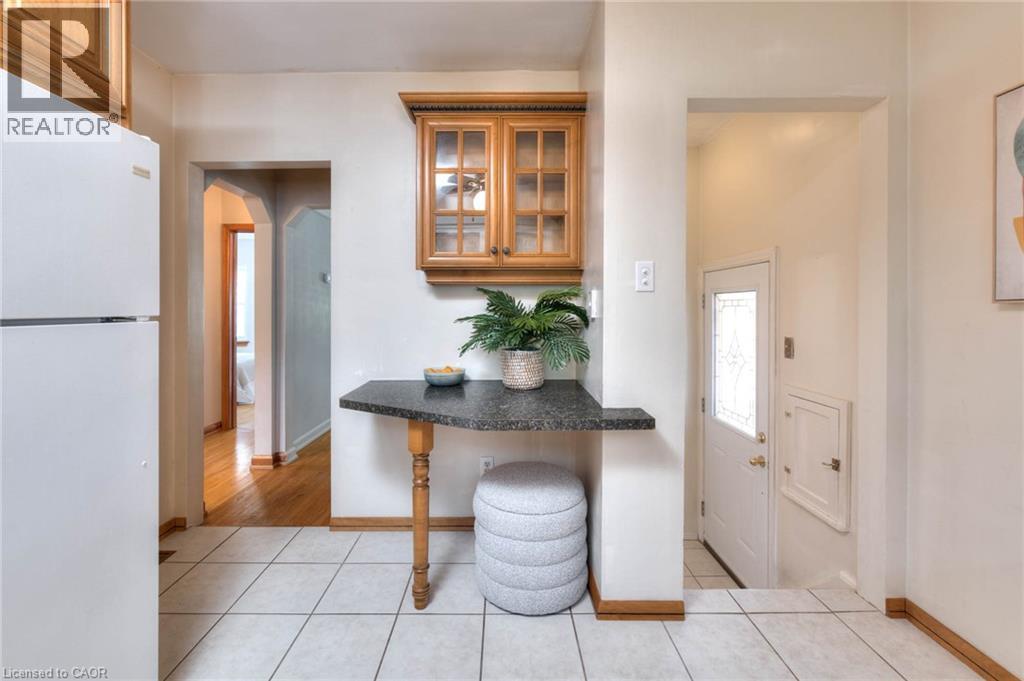 42 Boehmer Street, Kitchener, Ontario  N2H 4N3 - Photo 11 - 40777817