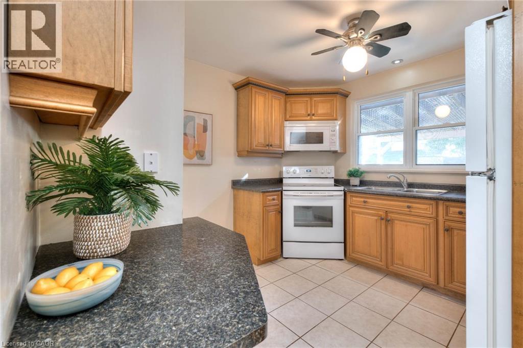 42 Boehmer Street, Kitchener, Ontario  N2H 4N3 - Photo 9 - 40777817