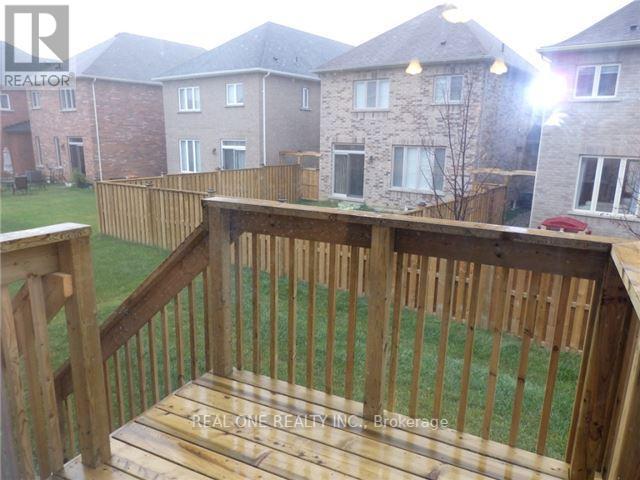 51 Hazelton Avenue, Hamilton, Ontario  L9B 0E7 - Photo 12 - X12459560