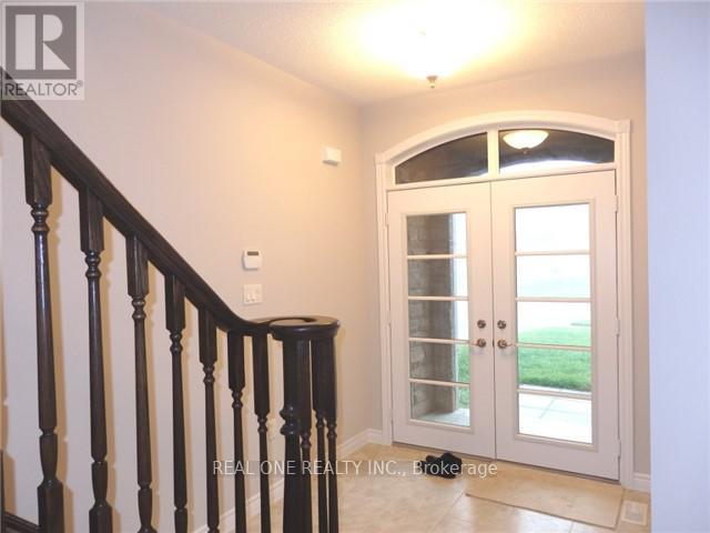51 Hazelton Avenue, Hamilton, Ontario  L9B 0E7 - Photo 6 - X12459560