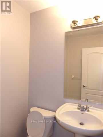 51 Hazelton Avenue, Hamilton, Ontario  L9B 0E7 - Photo 7 - X12459560