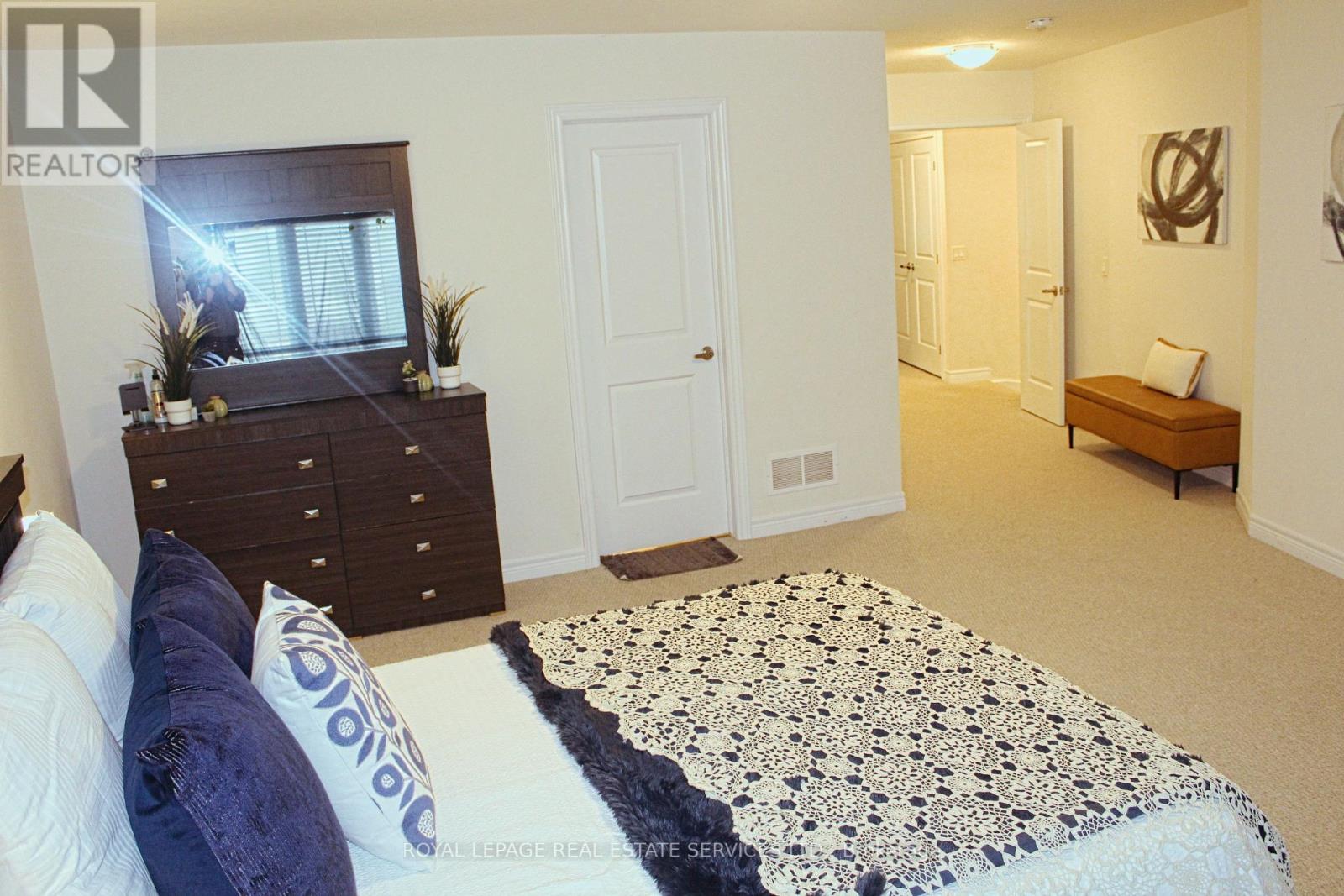 77 Diana Avenue, Brantford, Ontario  N3T 0R6 - Photo 22 - X12459562