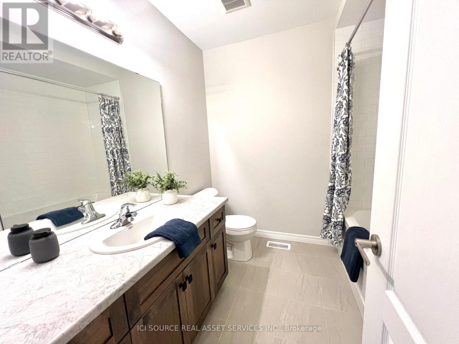 51 Lloyd Davies Way, Hamilton, Ontario  L0R 1C0 - Photo 23 - X12459563
