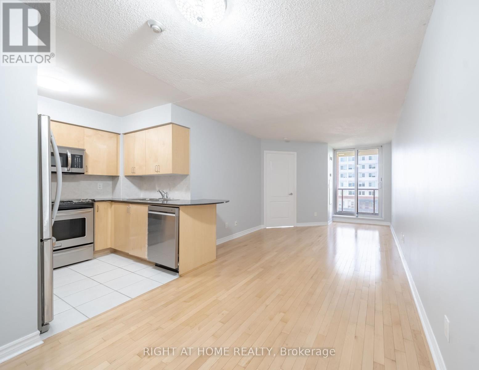 703 - 4080 Living Arts Drive, Mississauga, Ontario  L5B 4N3 - Photo 2 - W12455540