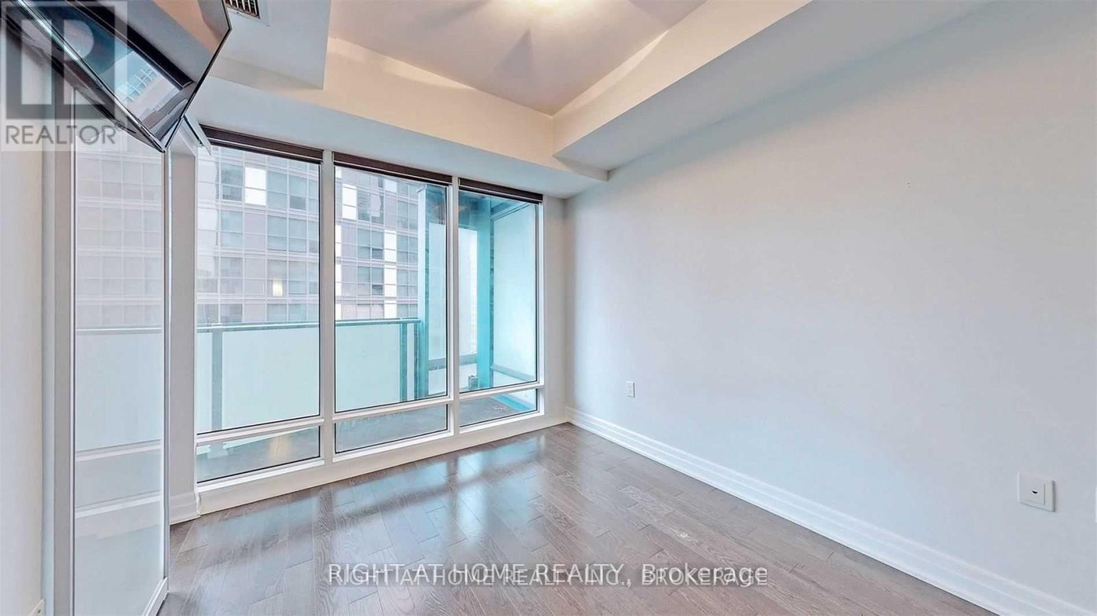 1512 - 8 The Esplanade Avenue, Toronto, Ontario  M5E 0A6 - Photo 19 - C12459581