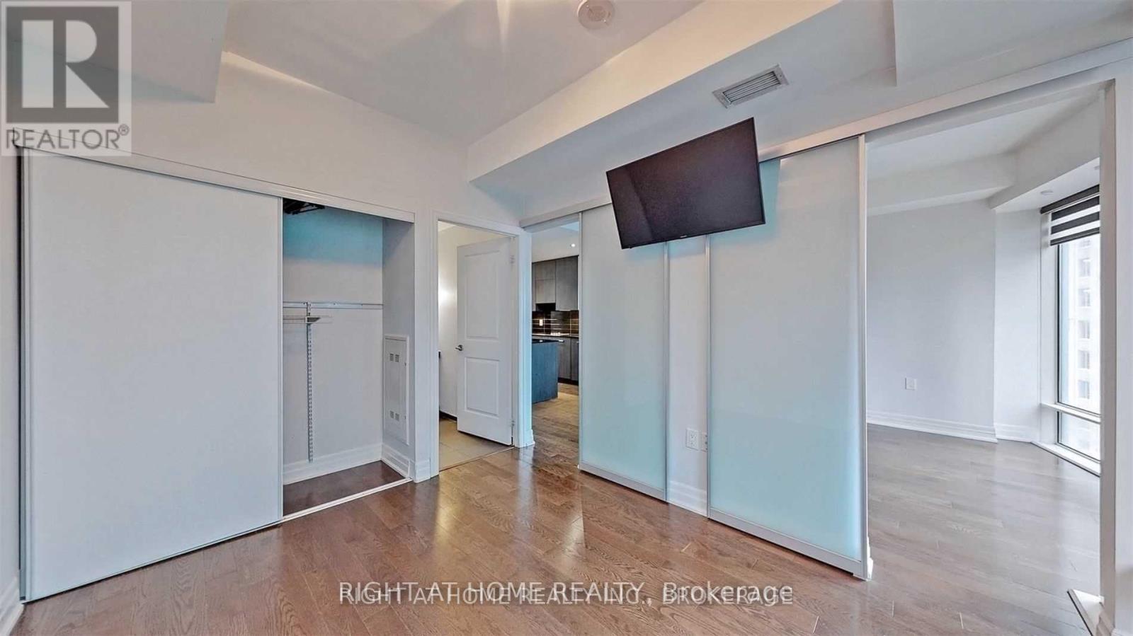 1512 - 8 The Esplanade Avenue, Toronto, Ontario  M5E 0A6 - Photo 22 - C12459581