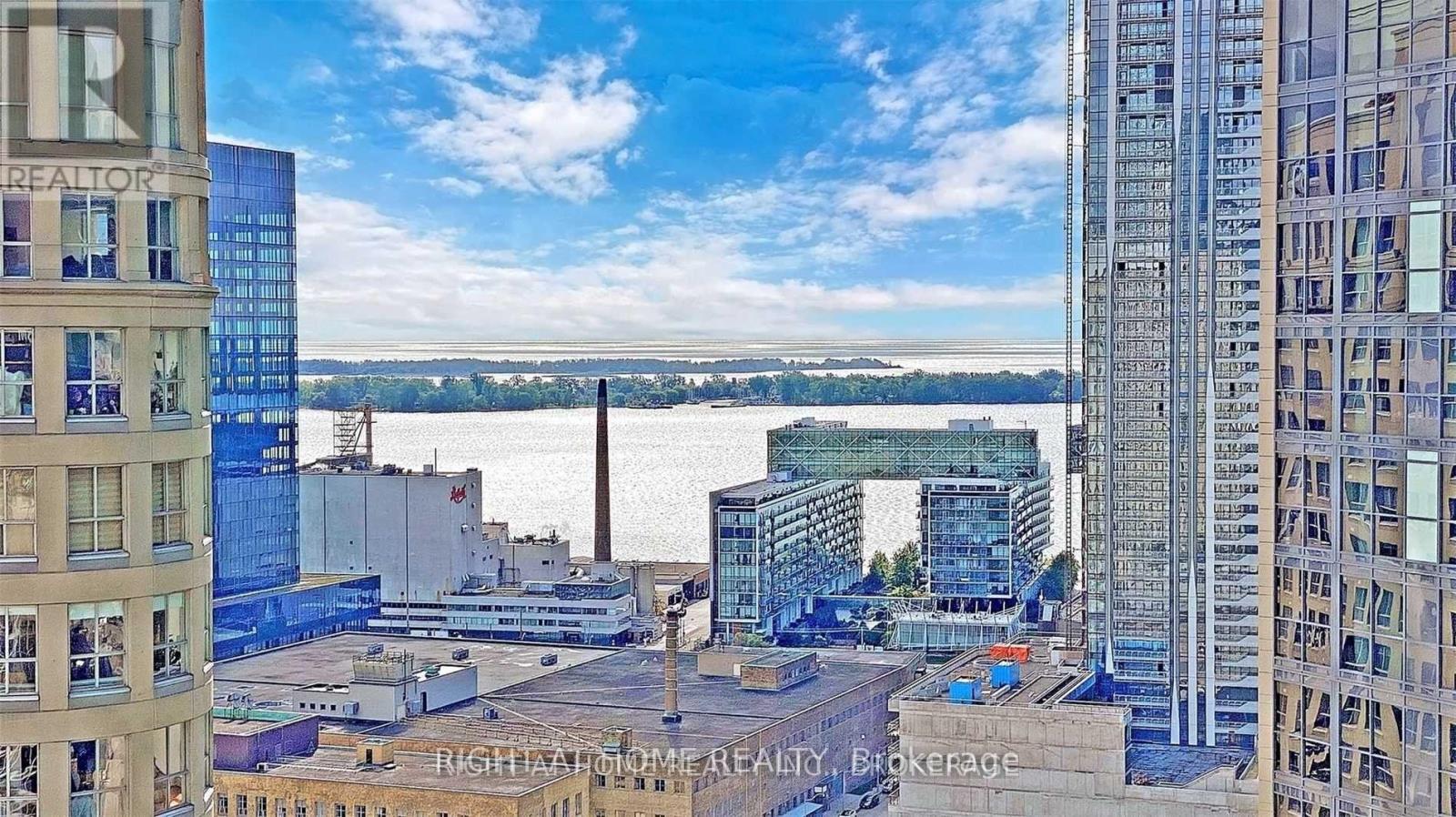 1512 - 8 The Esplanade Avenue, Toronto, Ontario  M5E 0A6 - Photo 28 - C12459581