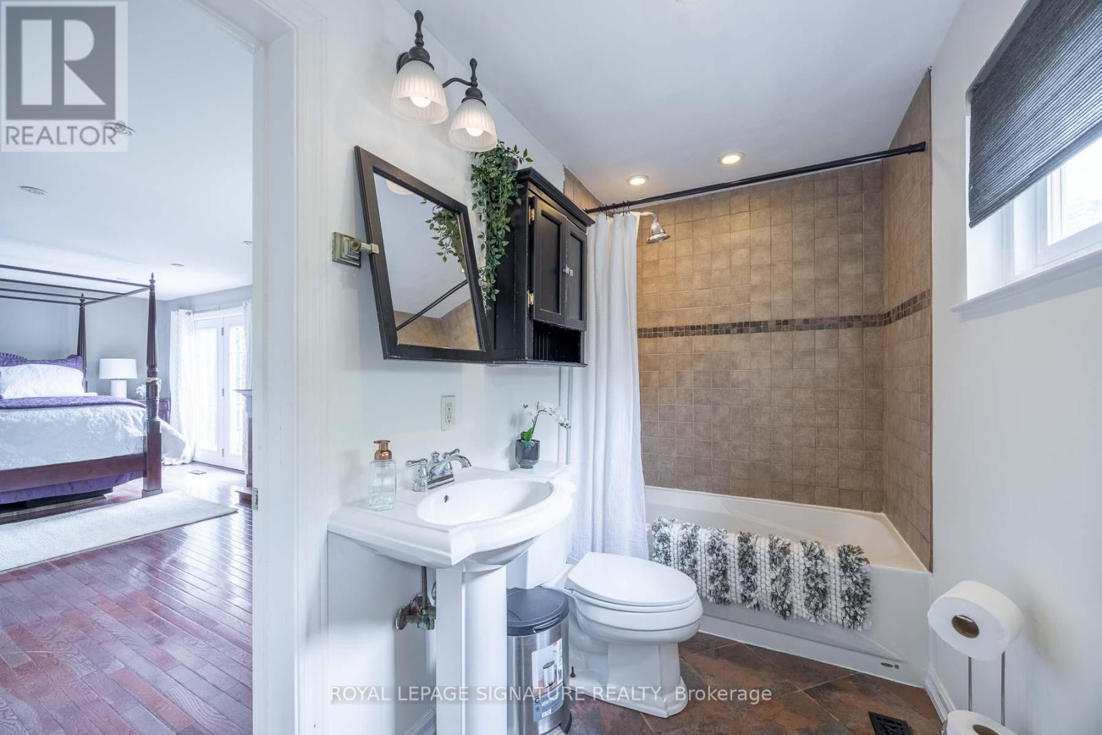 105 Catalina Drive, Toronto, Ontario  M1M 1K7 - Photo 10 - E12427437