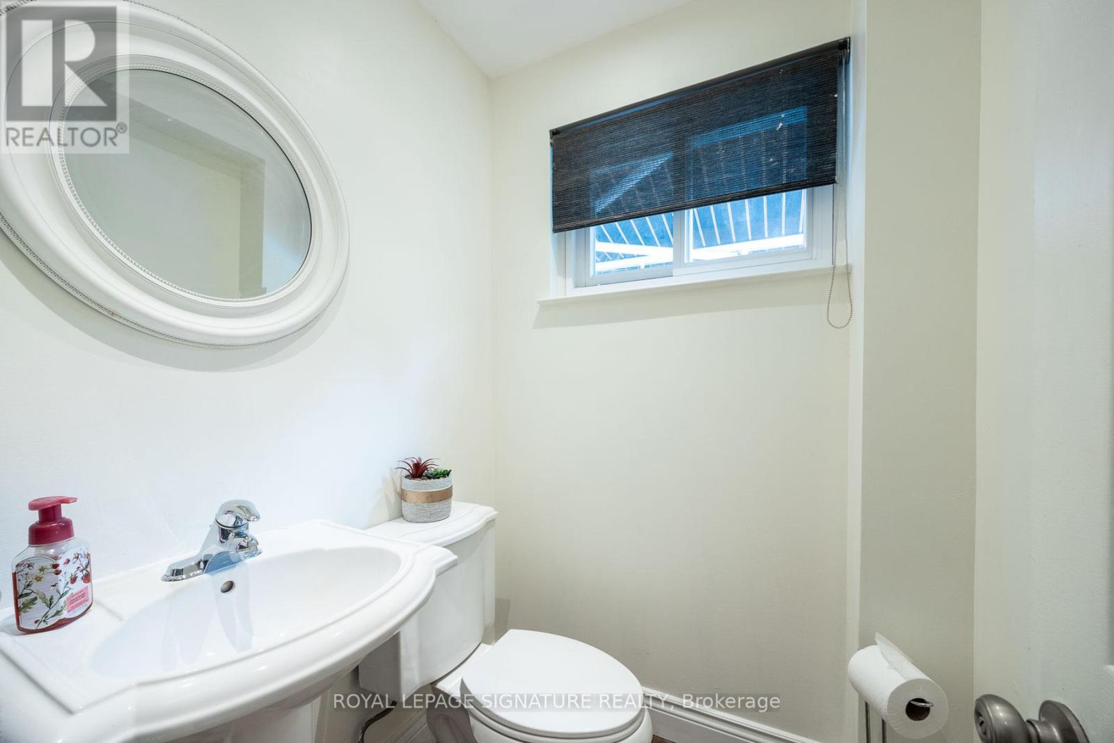 105 Catalina Drive, Toronto, Ontario  M1M 1K7 - Photo 19 - E12427437