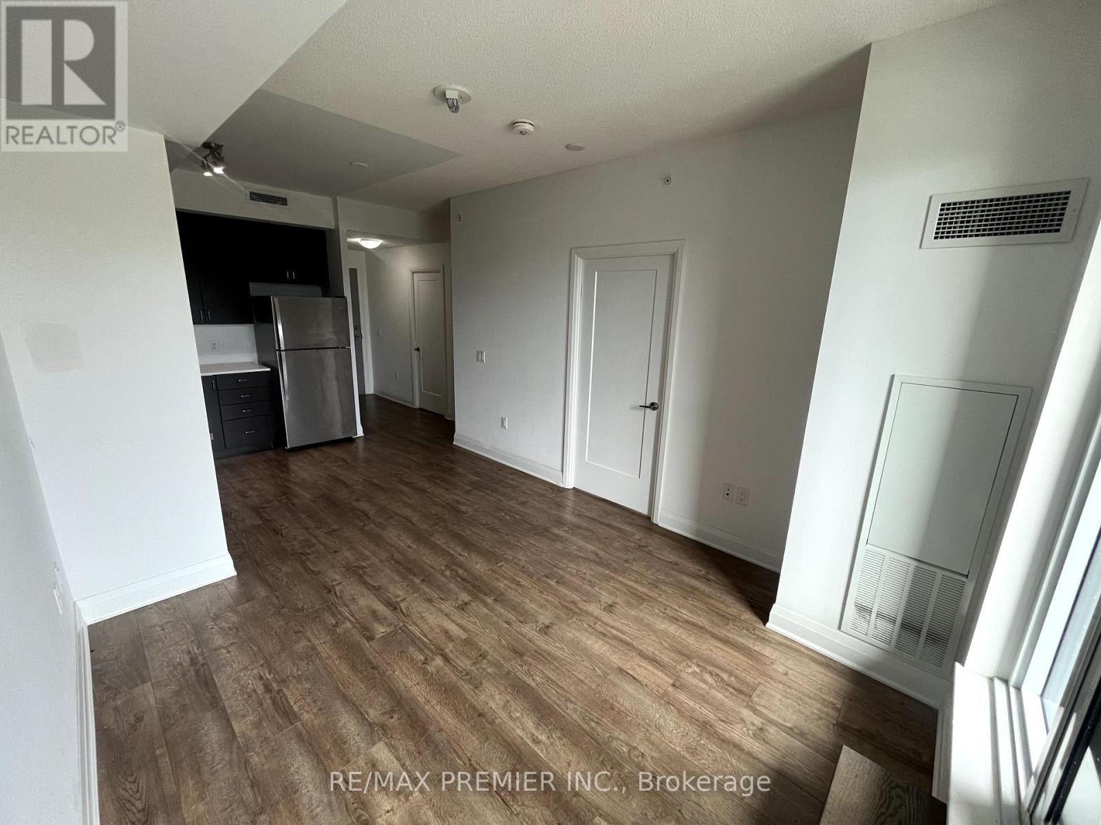 213 - 3220 Sheppard Avenue E, Toronto, Ontario  M1T 0B7 - Photo 4 - E12459577