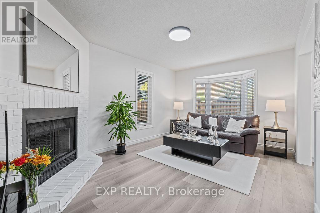 15 - 2006 Glenada Crescent, Oakville, Ontario  L6H 5R9 - Photo 13 - W12459606