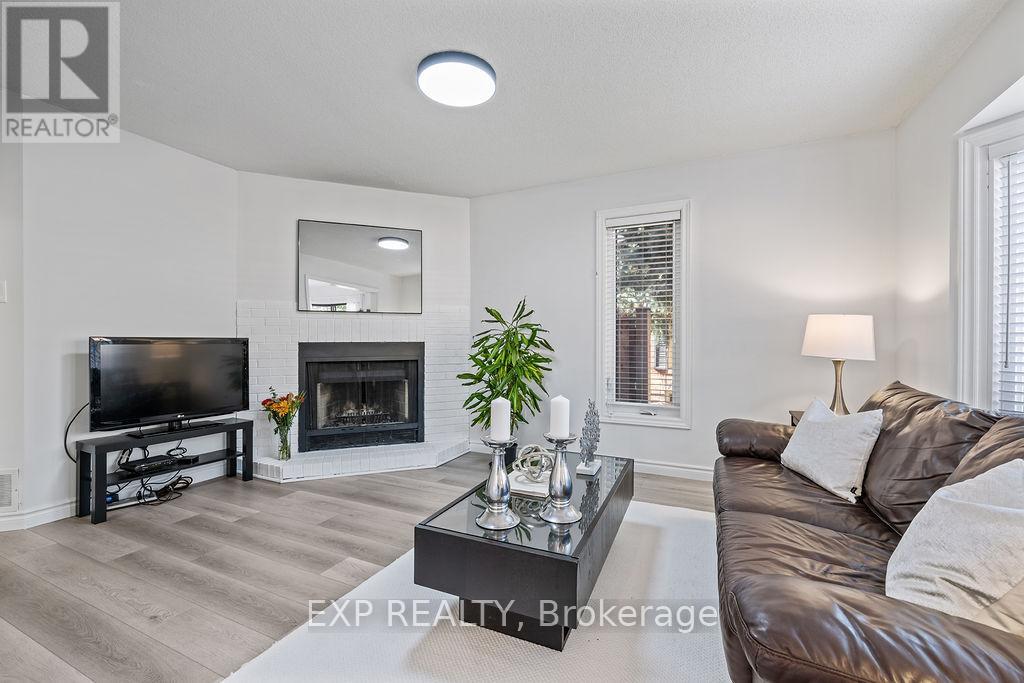 15 - 2006 Glenada Crescent, Oakville, Ontario  L6H 5R9 - Photo 14 - W12459606