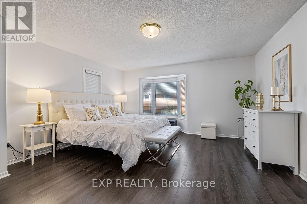 15 - 2006 Glenada Crescent, Oakville, Ontario  L6H 5R9 - Photo 19 - W12459606
