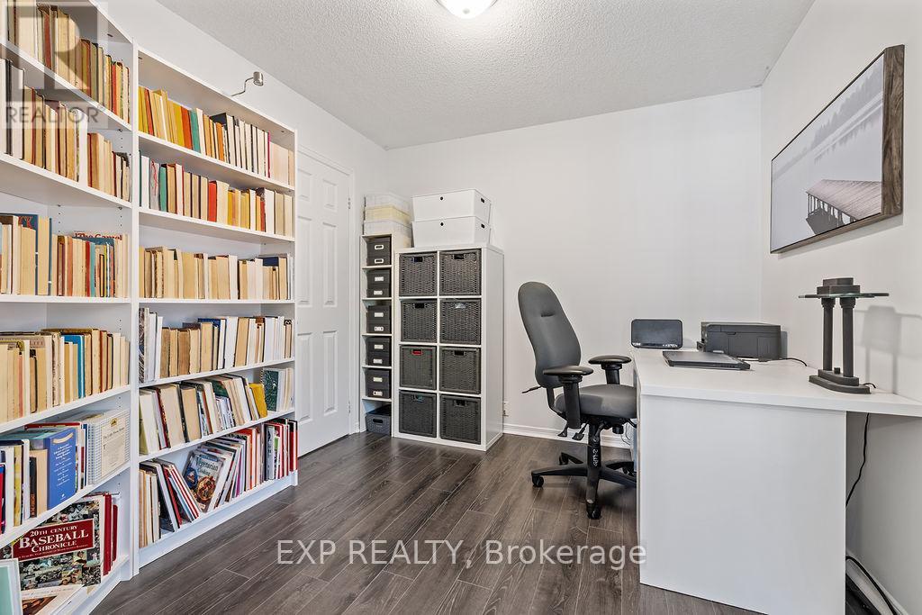 15 - 2006 Glenada Crescent, Oakville, Ontario  L6H 5R9 - Photo 22 - W12459606