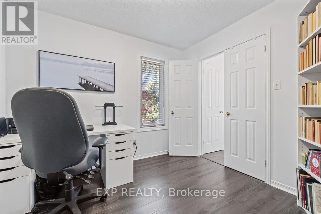 15 - 2006 Glenada Crescent, Oakville, Ontario  L6H 5R9 - Photo 23 - W12459606