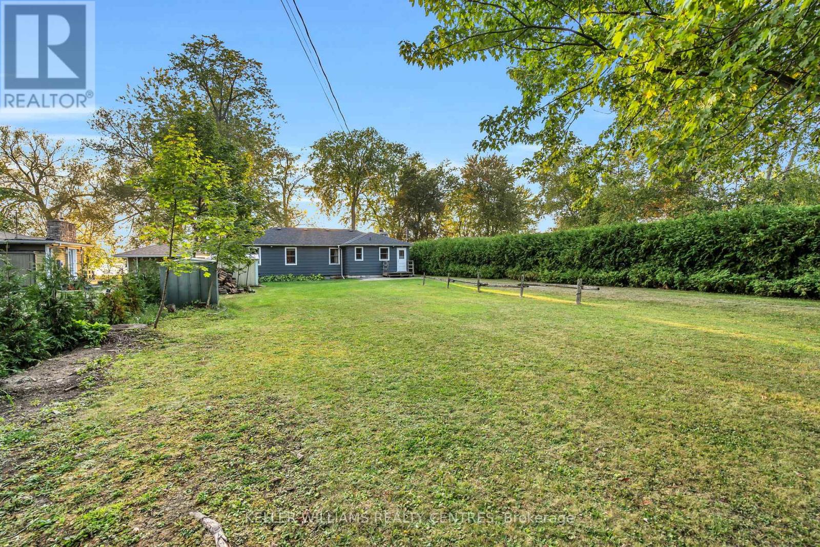 28 Mcrae Beach Road S, Georgina, Ontario  L0E 1N0 - Photo 8 - N12459579