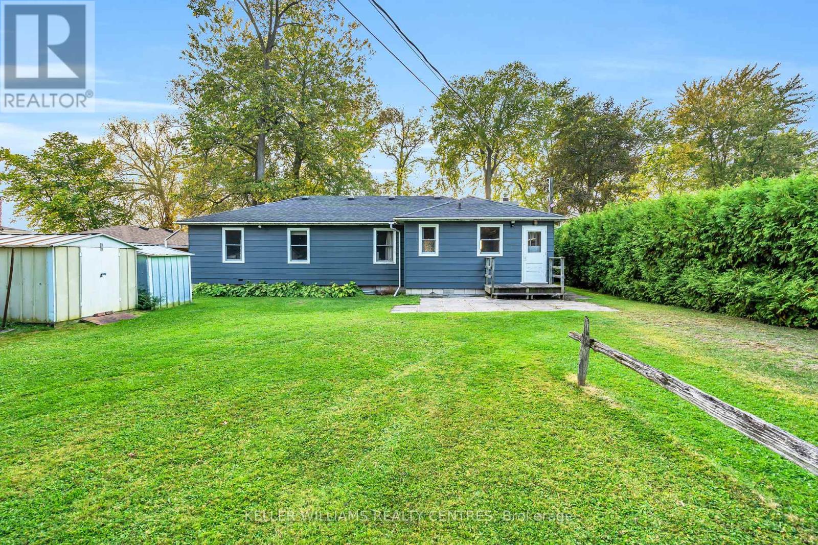 28 Mcrae Beach Road S, Georgina, Ontario  L0E 1N0 - Photo 9 - N12459579