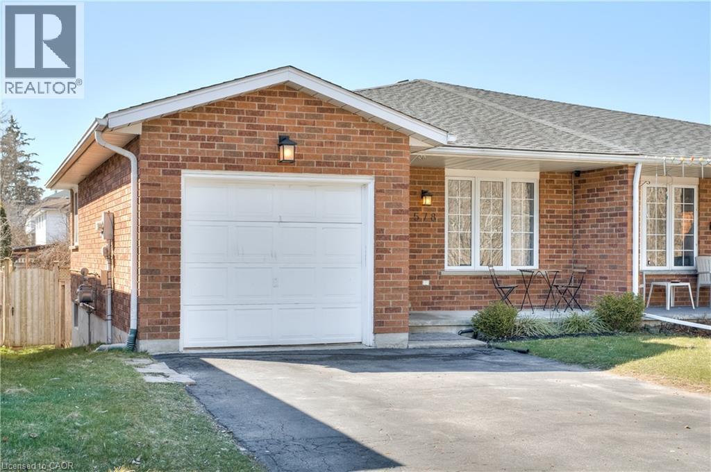 578 OLD HURON Place, Kitchener, Ontario