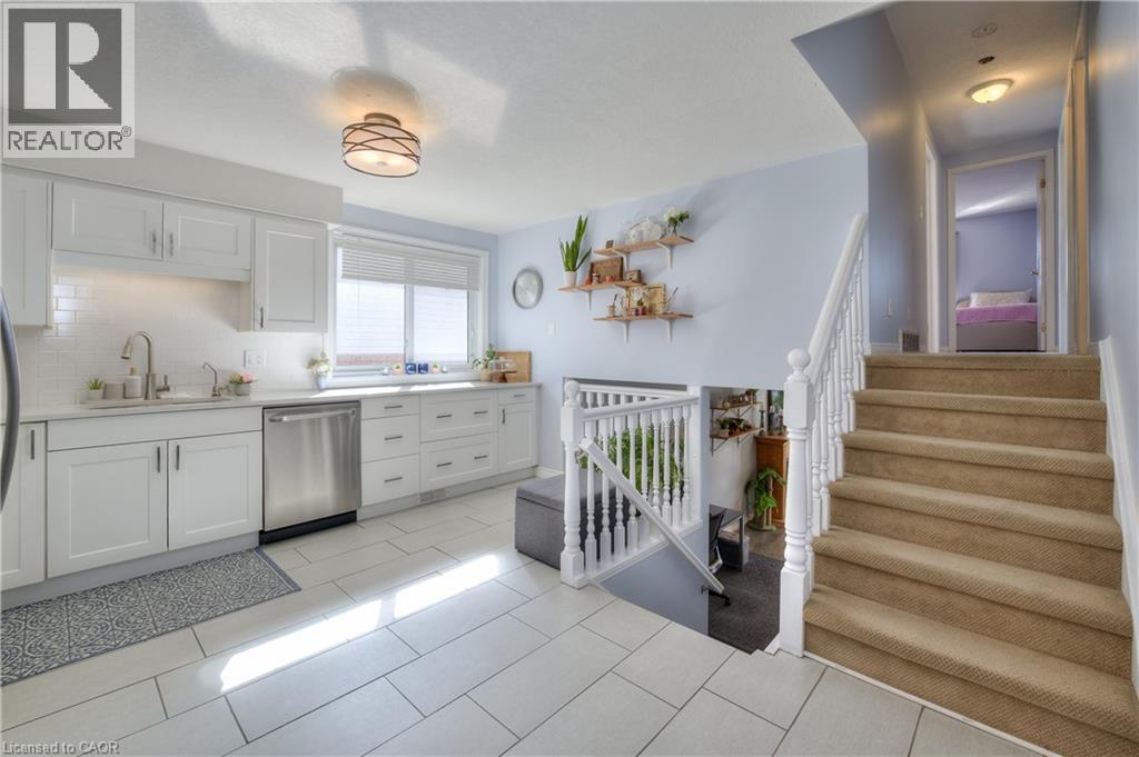578 Old Huron Place, Kitchener, Ontario  N2R 1L8 - Photo 13 - 40778623