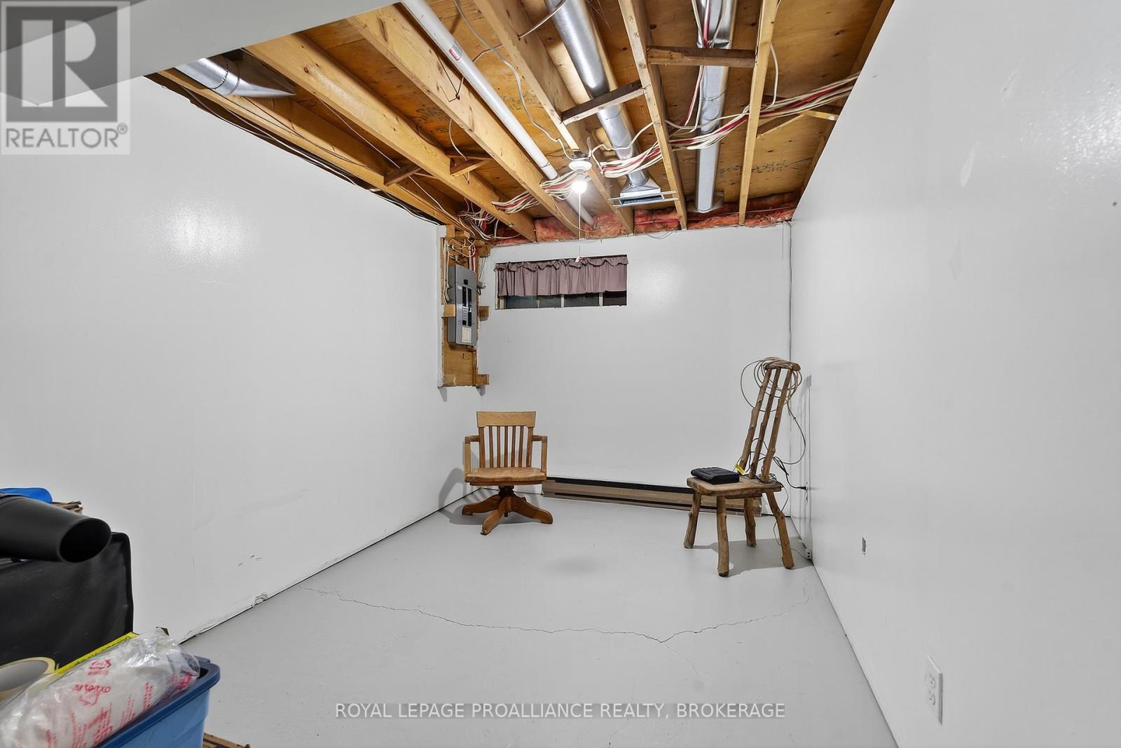 44 St Pauls Place, Kingston (West Of Sir John A. Blvd), Ontario  K7M 7S4 - Photo 22 - X12459622