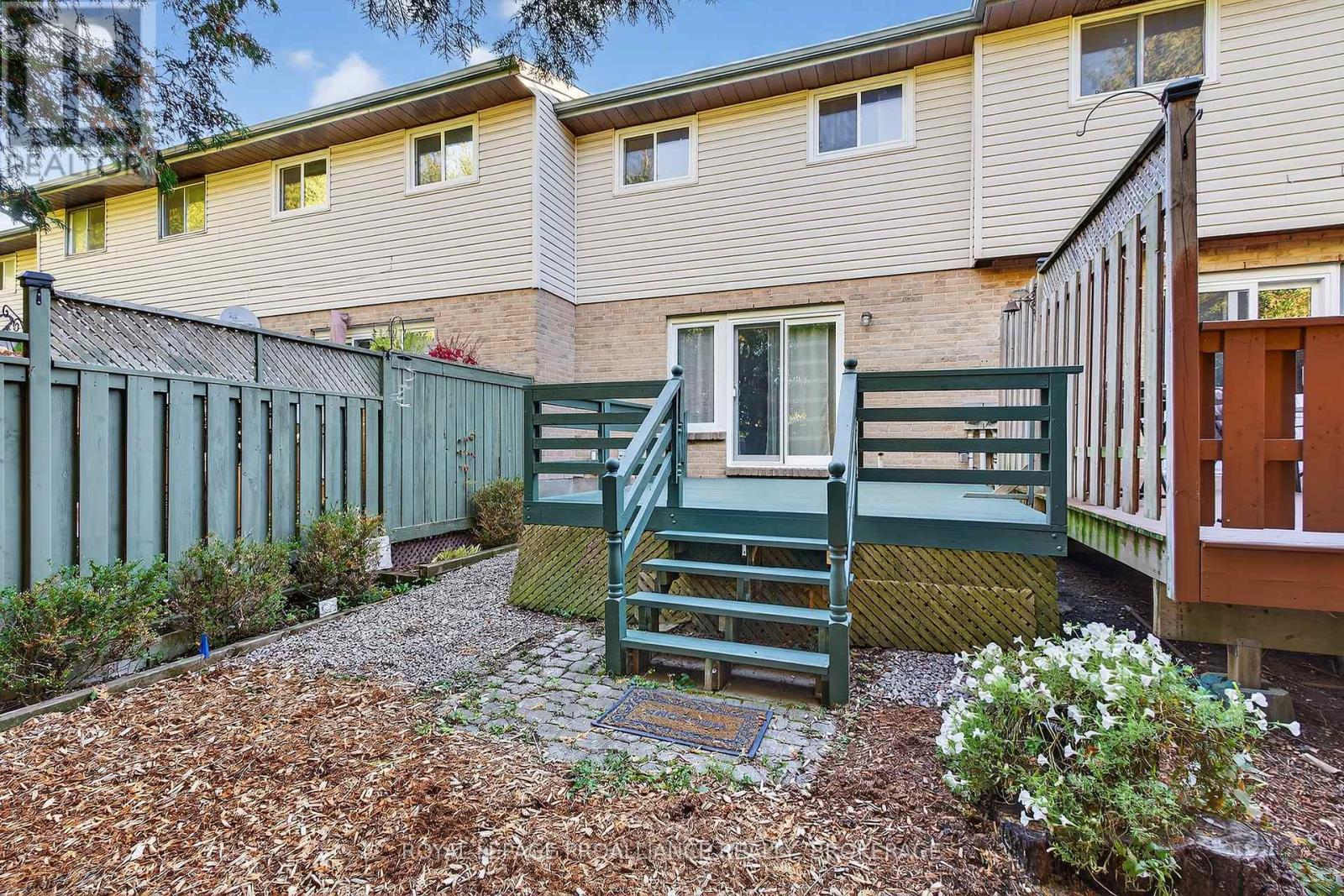 44 St Pauls Place, Kingston (West Of Sir John A. Blvd), Ontario  K7M 7S4 - Photo 28 - X12459622