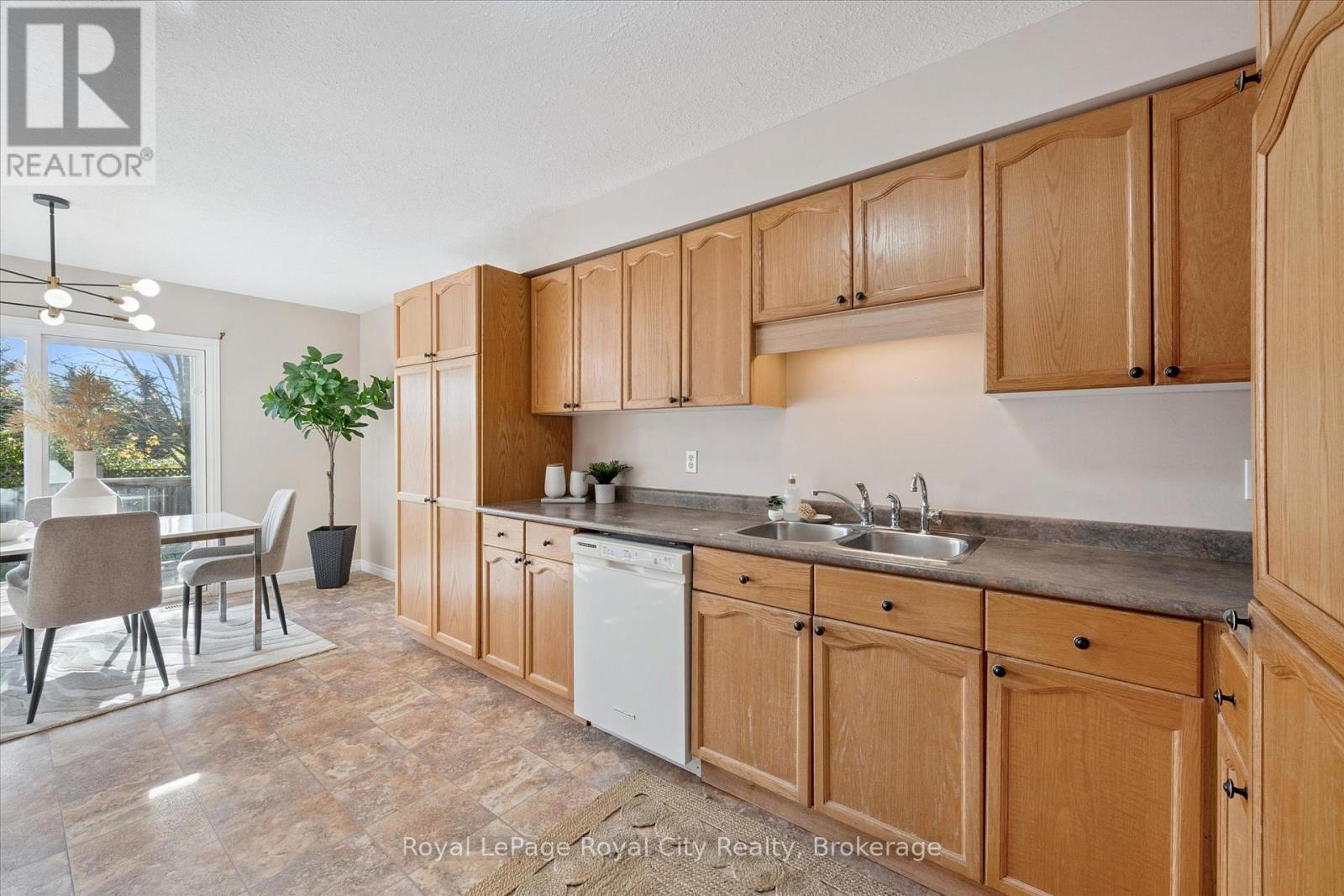547 Grange Road, Guelph, Ontario  N1E 7C8 - Photo 17 - X12459590
