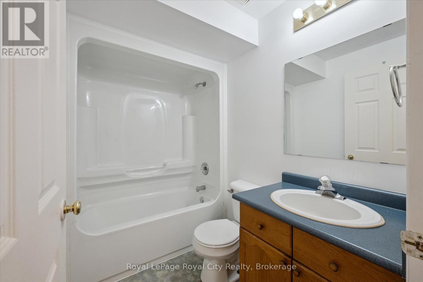 547 Grange Road, Guelph, Ontario  N1E 7C8 - Photo 33 - X12459590