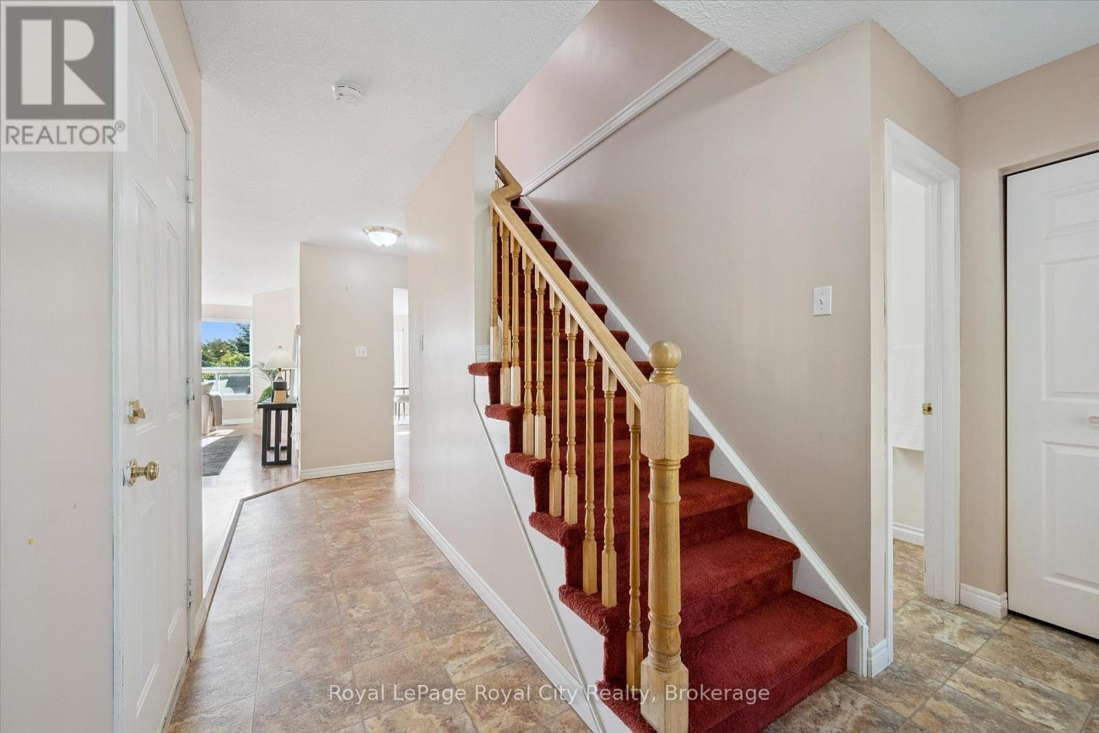 547 Grange Road, Guelph, Ontario  N1E 7C8 - Photo 6 - X12459590