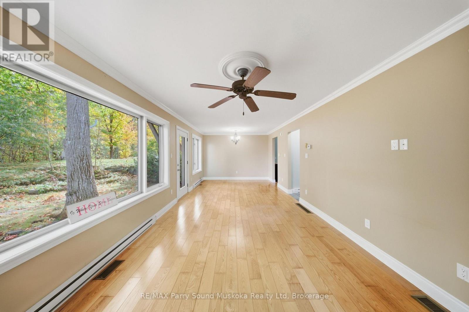 17 Adelaide Street, Parry Sound, Ontario  P2A 1H2 - Photo 14 - X12459610