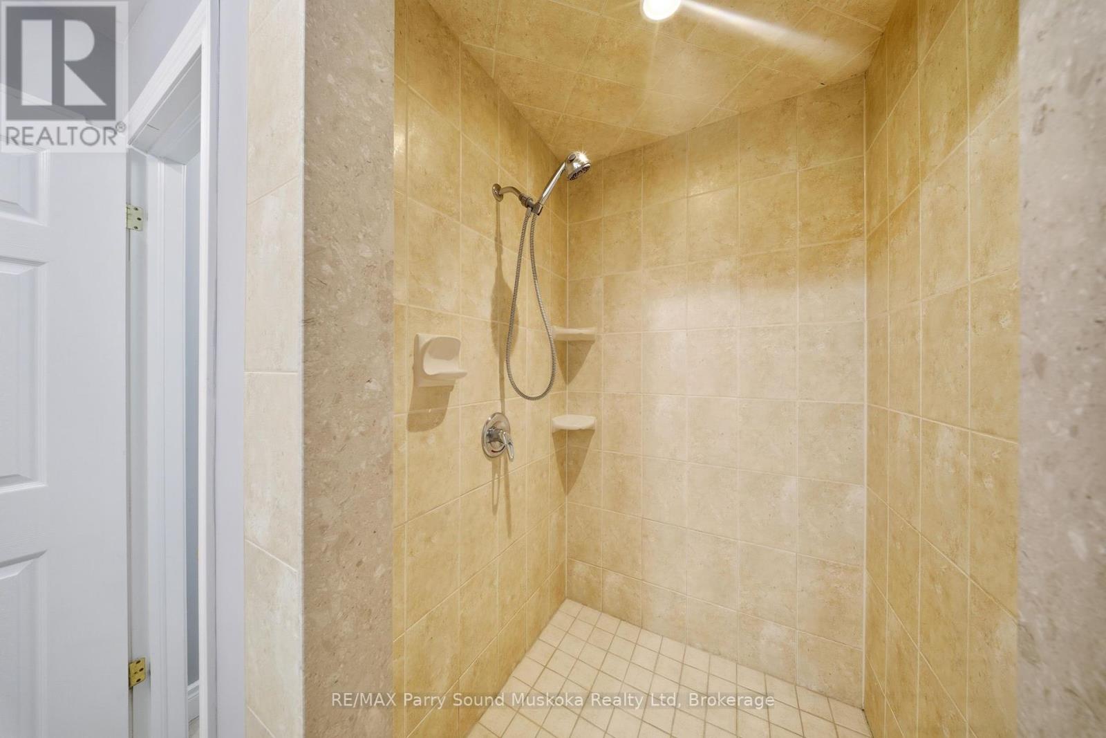 17 Adelaide Street, Parry Sound, Ontario  P2A 1H2 - Photo 23 - X12459610