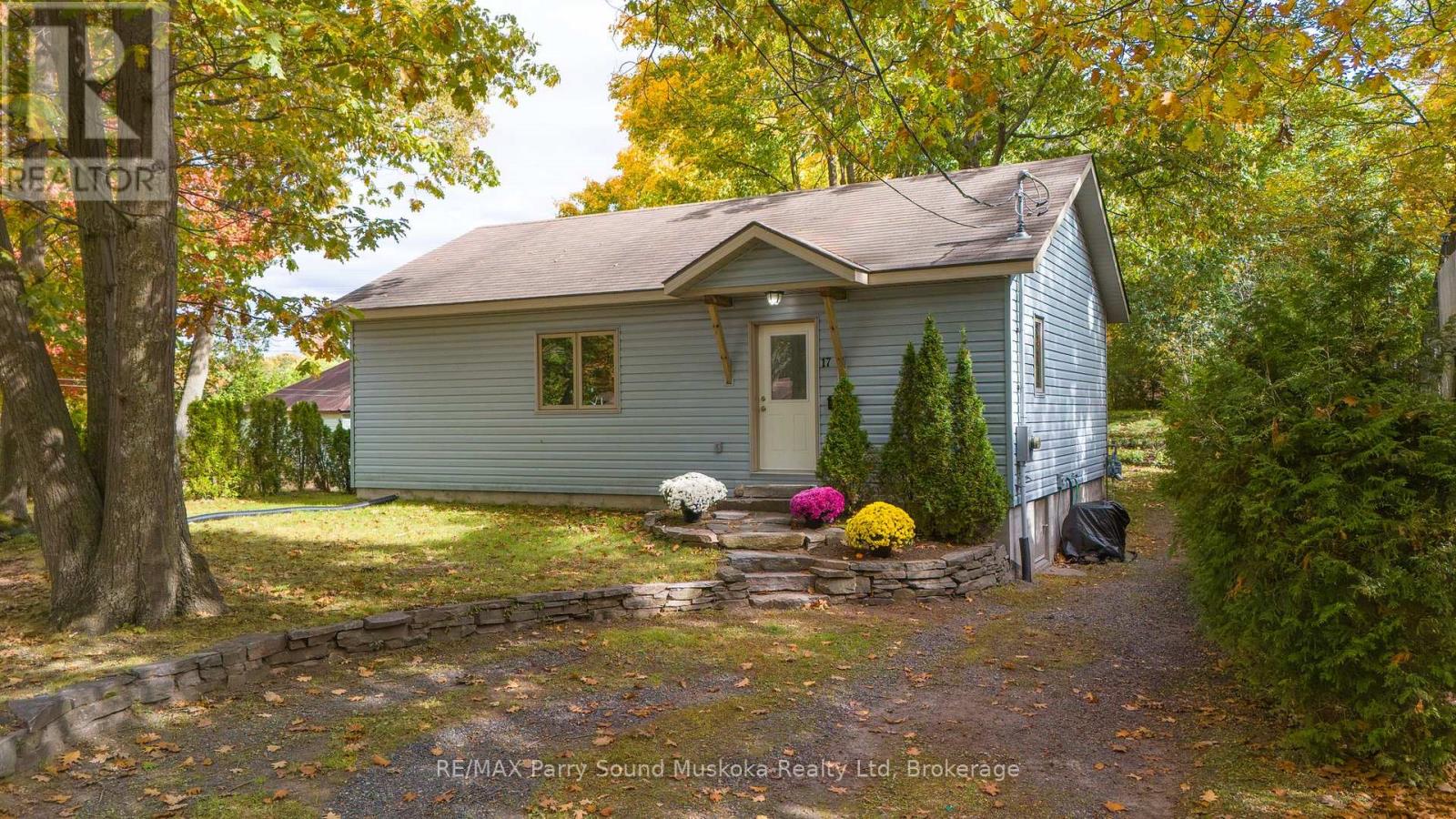 17 Adelaide Street, Parry Sound, Ontario  P2A 1H2 - Photo 33 - X12459610
