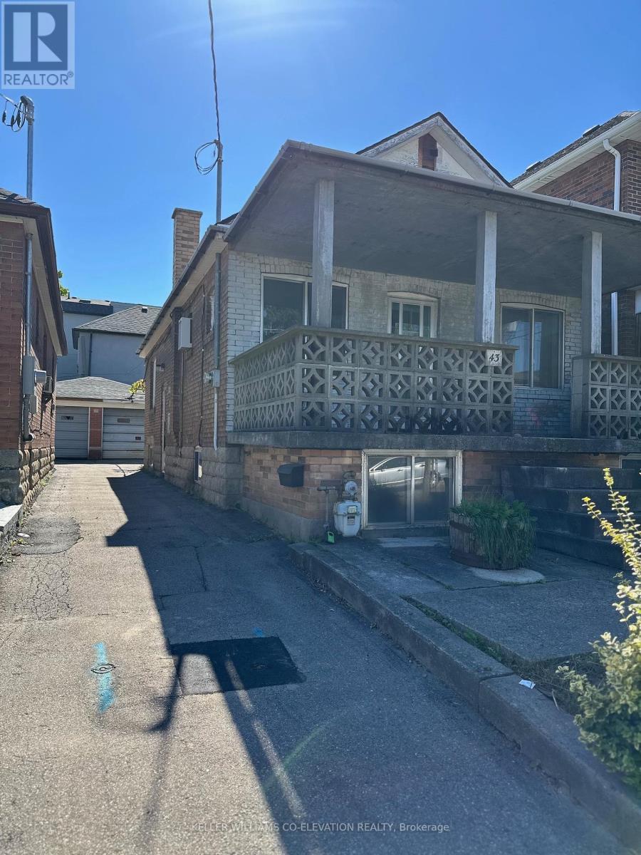 43 Belvidere Avenue, Toronto, Ontario  M6C 1P7 - Photo 13 - C12431536